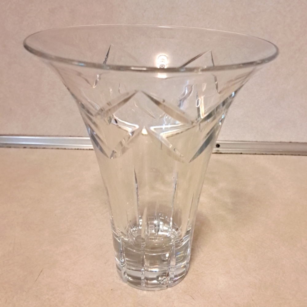7.5" tall flared vase with star design